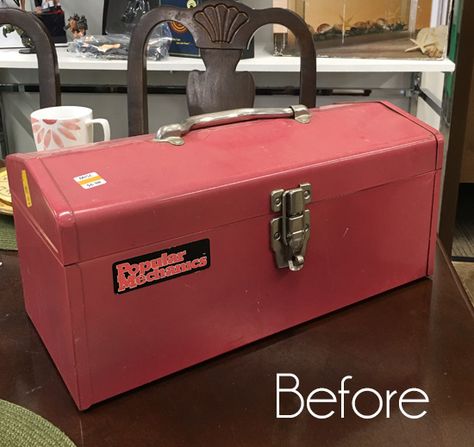 Repurpose Old Tool Boxes, Old Metal Tool Box Decor Ideas, Metal Tool Box Upcycle, Metal Lunch Boxes Repurpose, Old Metal Tool Boxes Repurposed, Metal Tackle Box Repurposed, Metal Tool Box Repurposed, Decor Boxes Decoration, Old Tool Boxes Repurposed