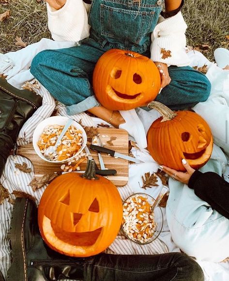 Days Until Halloween, Casa Halloween, Fall Dates, Fall Mood Board, Holiday Countdown, Fall Bucket List, Fall Inspo, Fall Halloween Decor, Fall Feels