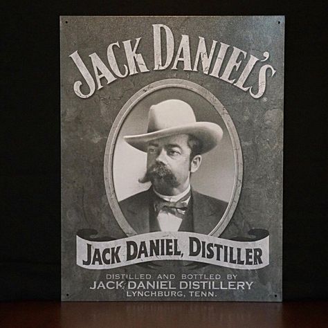 Wall to Wall Whiskey ~ Jack Daniels Signs, Mirrors and Wall Art Jack Daniels Bottle, Jack Daniel's Tennessee Whiskey, Jack Daniels Distillery, Jack Daniel, Tennessee Whiskey, Vintage Tin Signs, Jack And Jack, Portrait Design, Old Bottles