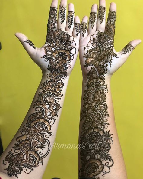 Bell Mehndi Design, Elegant Henna Designs, Elegant Henna, Front Hand Mehndi Design, Peacock Mehndi Designs, Front Hand Mehndi, Hand Mehndi Design, New Bridal Mehndi Designs, Mehndi Designs For Kids