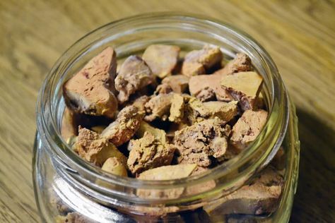 How to Freeze Dry Chicken Liver Dog Treats Freeze Dried Liver Treats Diy, Dehydrated Chicken Liver Dog Treats, Freeze Dry Dog Treats Diy, Chicken Liver Recipes For Dogs, Freeze Dried Dog Treats Diy, Freeze Dry Dog Treats, Dehydrated Liver Dog Treats, Freeze Dried Dog Food Recipe, Freeze Dried Dog Treats Recipes