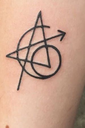 Avengers Small Tattoo, Meaningful Marvel Tattoos, The Avengers Tattoo, Avengers Tatoos, Marvel Tattoo Minimalist, Simple Iron Man Tattoo, Mcu Tattoo Ideas, Tony Stark Tattoo Ideas, Simple Marvel Tattoo Ideas