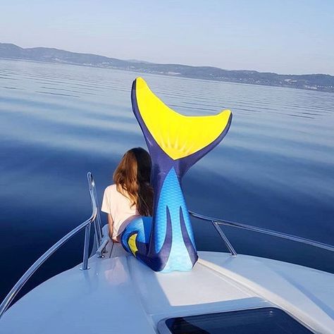 We love how our Blue Tang mermaid tail really POPS against a sea of blue! Do you have any eye-catching photos taken in your tail? Tag us with #FinFun! PC @mermaid_mia_ Tail Ideas, Fin Fun Mermaid Tails, Mermaid Tail Costume, Swimmable Mermaid Tail, Mermaid Swim Tail, Mermaid Tails For Kids, Fin Fun Mermaid, Mermaid Pose, Blue Tang