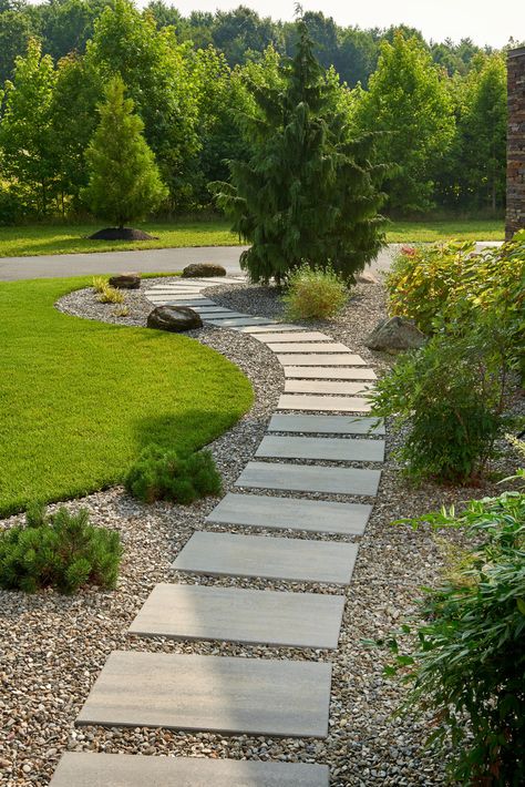 Entrance Idea, Front Yard Walkway, Gravel Walkway, Backyard Walkway, Walkway Landscaping, Side Yard Landscaping, Pathway Landscaping, Door Entrance, Lawn And Landscape