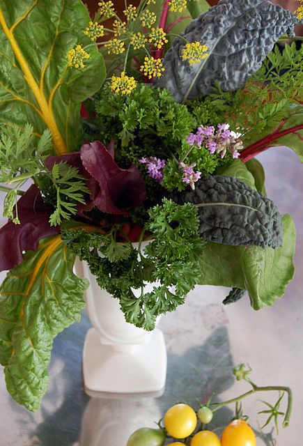 beet greens    swiss chard     anise flowers      lavender     parsley    carrot tops     kale   The Art of Doing Stuff, via Flickr Vegetable Arrangements Floral Design, Vegetable Floral Arrangements, Vegetable Flower Arrangement, Flower Arrangement With Vegetables, Produce Floral Arrangements, Floral Arrangements With Fruits And Vegetables, Bouquet Of Fruits And Vegetables, Thanksgiving Flower Arrangements, Vegetable Bouquet