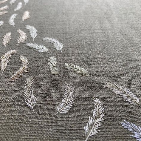 Embroidery Jeans Diy, Artisan Textiles, Feather Embroidery, Diy Wedding Dress, Embroidery Sweater, Embroidered Bird, Contemporary Embroidery, Hand Embroidery Videos, Embroidery Videos