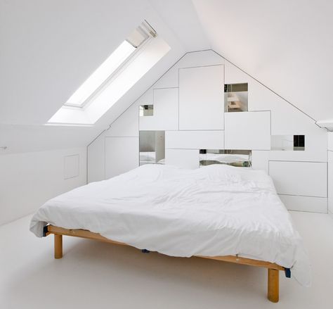 m architecture: bridal suite Bridal Suite Room, Small Attic Bedroom, Minimalist Bedrooms, Minimalist Dekor, Attic Bedroom Designs, Soft Bedroom, Modern Minimalist Bedroom, Minimalist Bed, Minimalist Bedroom Design