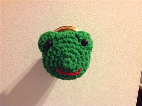 Frog Doorknob, Apartment Vibes, Door Knob, Crochet Ideas, Door Knobs, Fun Crafts, Crochet Projects, Knit Crochet, Arts And Crafts