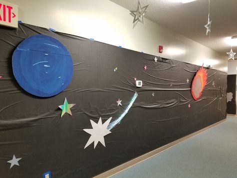 VBS 2017 Hallway decorations for Lifeway's Galatic Starveyors theme Calvary Baptist Church in Seymour Space Homecoming Theme, Vbs Stellar, Space Theme Decorations, Space Props, Vbs Space, Space Vbs, Stellar Vbs, Hallway Decorations, Lifeway Vbs