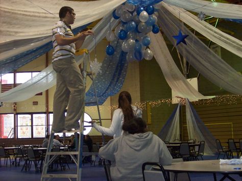 winter wonderland dance decorations - Google Search Homecoming Dance Decorations, School Dance Decorations, Winter Wonderland Ball, School Dance Themes, School Dance Ideas, Middle School Dance, Dance Marathon, Ball Dance, Dance Decorations