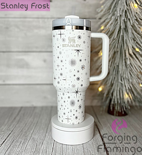 Snowflake Designs, Laser Etching, Tumbler With Straw, Insulated Tumbler, Insulated Tumblers, Tumbler Designs, Laser Engraved, Etching, Laser Engraving