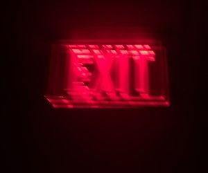 #red #redaesthetic #exit #blurry #blurryaesthetic #light #redlight Red Widgets Aesthetic, Red Aesthetic Grunge, Red And Black Wallpaper, Dark Red Wallpaper, Exit Sign, Red Icons:), Neon Aesthetic, Lewis Carroll, Red Walls