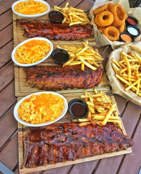 Bbq Ribs, Food Goals, Food Platters, Food Presentation, Food Obsession, French Fries, Pretty Food, Food Cravings, Amazing Food