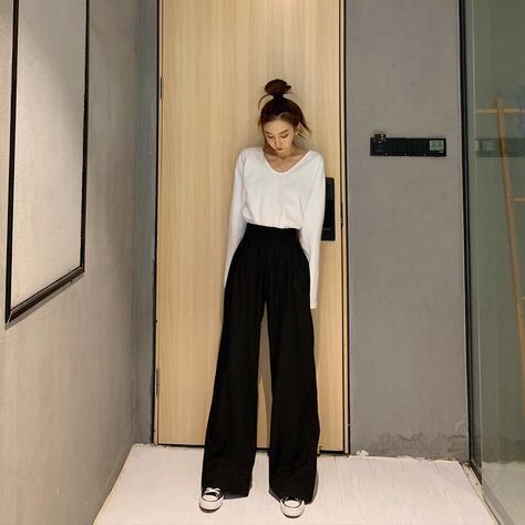 Straight Wide Leg Pants, Casual Sundress, Leg Pants Outfit, Outfits Retro, Style Cargo, Wide Leg Linen Pants, Y2k Outfits, Long Dress Casual, Brown Pants