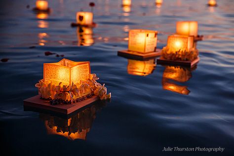 Lantern Ceremony, Ala Moana Beach, Ohana Family, Hawaii Theme, Floating Lanterns, Ala Moana, Honolulu Waikiki, Prayer For Peace, Hawaii Oahu