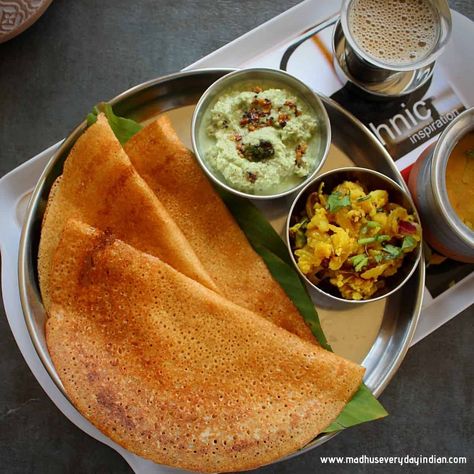 Instant Wheat Dosa Wheat Dosa, Instant Dosa Recipe, Ragi Dosa, Peanut Chutney, Tomato Curry, Instant Oats, Dosa Recipe, Coconut Chutney, South Indian Food