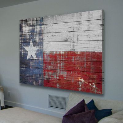 American Flag Crafts, American Flag Photos, Mens Bedroom Decor, American Barn, Texas Decor, American Flag Decor, Wooden American Flag, Southern Pride, Texas Flag