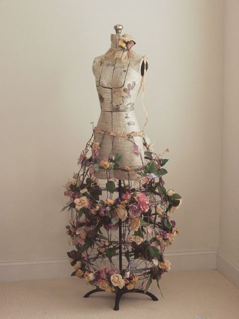 Dress Form Decor, Antique Dress Form, Shabby Chic Dress, Vintage Dress Form, Custom Bathroom Vanity, Vintage Mannequin, Mannequin Art, Dress Form Mannequin, Mannequin Dress