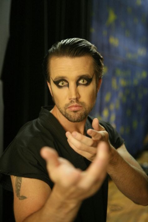 Rob McElhenney as Mac as The Nightman. Nightman Cometh, Charlie Day, Kids Singing, Always Sunny In Philadelphia, Horrible People, It's Always Sunny In Philadelphia, Always Sunny, Sunny In Philadelphia, It's Always Sunny