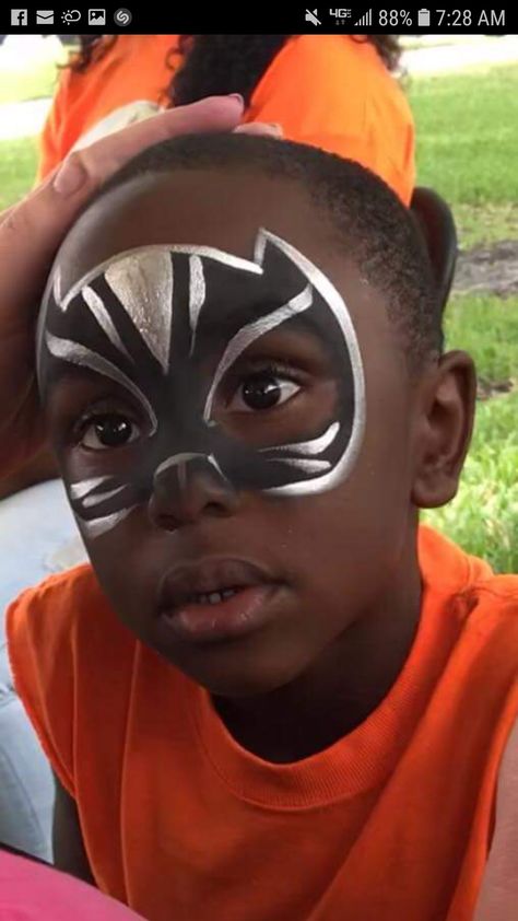 Black Panther Face Paint Face Paint Black Panther, Star Wars Face Paint Easy, Superhero Face Paint Easy, Boy Face Painting Ideas, Black Panther Face Paint, Marvel Face Paint, Panther Face Paint, Face Paint For Boys, Face Painting Boys