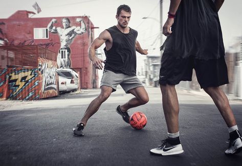 Kicking it with Dillon Chapman in Venice Beach Soccer Photo, Street Football, Street Soccer, Marina City, Social Networking, Sports Photography, Team Sports, Venice Beach, Spring 2017