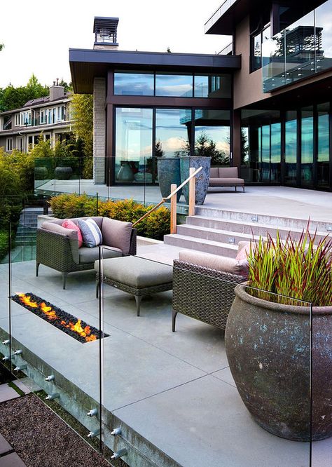 West Vancouver Residence with spectacular ocean views by Claudia Leccacorvi of Raven Inside Interior Design West Vancouver Homes, Vancouver Homes, Real Estat, West Vancouver, Casa Exterior, Have Inspiration, Design Exterior, Vancouver Canada, Outdoor Design