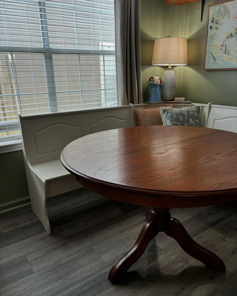 I have yet to restore a table for myself, and this one is my favorite! I’ve only done clients tables before and I am so happy I finally did one for myself! This was a swap for my old square table and it is a solid oak round beauty! I used @varathane American Oak color and sealed it in Warm Satin wipe on poly and conditioned the wood with @minwaxusa oil based wood conditioner! My little kitchen is turning into something warm and inviting! Also, peep my new (to me) FB Marketplace chairs for $... Wipe On Poly, Wood Conditioner, Little Kitchen, Square Table, 2025 Vision, I Am So Happy, Oak Color, Square Tables, Solid Oak