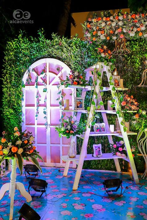 Garden Birthday Party Theme - Aica Events Selfi Corner Ideas For Wedding, Wedding Selfie Point Ideas, Selfie Zone Ideas, Selfi Point For Wedding, Selfy Point Decoration, Selfi Point Ideas Wedding, Selfi Points Ideas, Selfie Decoration Ideas, Selfie Point Decoration