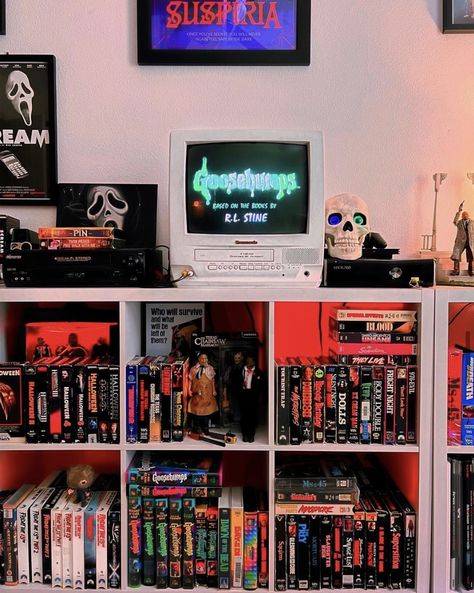 Movie Shelf Aesthetic, Vhs Collection Display, Physical Media Collection, Box Tv Aesthetic, Horror Bookshelf, Horror Bedroom Aesthetic, Horror Room Aesthetic, Cinema Bedroom, Collectors Room Ideas