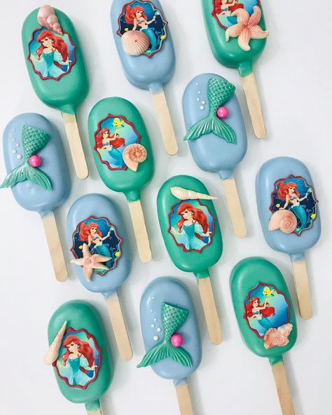 Ariel Birthday Party Treats, Ariel Desserts, Disney Princess Cakesicles, Ariel Cake Pops, Undersea Cake, Magnum Cake, Mermaid Cake Pops, Gigi Birthday, Ballerina Party Decorations