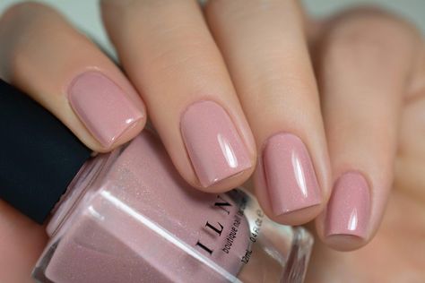 Creamy Peachy Pink Holographic Nail Polish Mauve Nail Polish, Pink Holographic Nails, Acrylic Overlay, Pink Holographic, Holographic Nail Polish, Casual Nails, Rose Nails, Nail Growth, Polish Colors