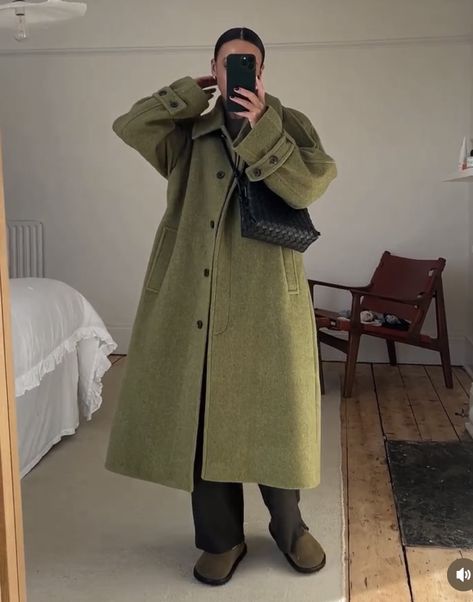 Green Coat Winter Outfit, Woman Winter Coat, Green Long Coat Outfit, Olive Green Coat Outfit, Olive Coat Outfit, Green Wool Coat Outfit, Uggs Outfit Aesthetic, Olive Green Outfits, Olive Green Winter Coat