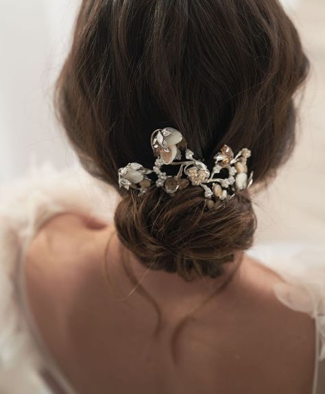 @meheadpieces posted to Instagram: Have you met our Evelyn comb? Mother of pearl leaves and flowers predominate this comb that wears best over a low bun. Shop Maria Elena combs in the link in bio. #pearl #motherofpearl #swarovskicrystal #swarovski #flowers #hairaccessory #bridalhairstyle #bridalheadpiece #weddingheadpiece #weddinghairstyle #bridalinspo #weddinginspo #bridalaccessories #weddingaccessories Swarovski Flowers, Maria Elena, Low Bun, Bridal Inspo, Bridal Headpieces, Hair Comb, Bridal Accessories, Wedding Inspo, Bridal Hair