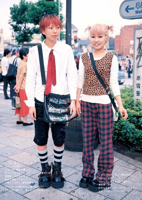 90s Japanese Street Fashion, 90s Asian Fashion, 90s Harajuku, Fruits Magazine, Tartan Pants, Japan Fashion Street, Harajuku Fashion Street, Tokyo Fashion, Japanese Street Fashion