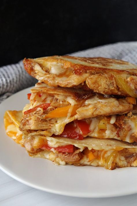 Rotisserie Chicken Fajita Quesadillas - Love to be in the Kitchen Recipes Rotisserie Chicken, Chicken Fajita Quesadillas, Avocado Yogurt Dip, Homemade Fajita Seasoning, Chicken Fajita, Fajita Seasoning, Pesto Chicken Pasta, Quesadilla Recipes, Melty Cheese