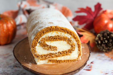 Pumpkin Roll Recipe, Pumpkin Coffee Cakes, Homemade Pumpkin Pie, Just A Pinch Recipes, Pumpkin Roll, Pumpkin Butter, Pumpkin Caramel, Just A Pinch, Roll Recipe