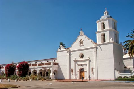 Mission San Luis Rey, California Missions Project, Mission Report, Sturbridge Village, Mission Projects, Spanish Mission, Period Living, California Missions, Living History Museum