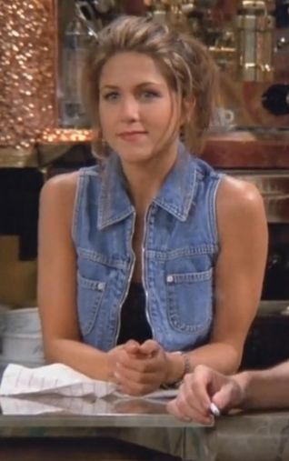 Hair+Denim Vest #rachelgreene Denim Vest 90s, Denim Vest Aesthetic, Denim Vest Outfit Aesthetic, Rachel Aesthetic, Vest Outfits Aesthetic, Aniston Jennifer, Rachel Green Hair, Denim Vest Outfit, Rachel Green Friends