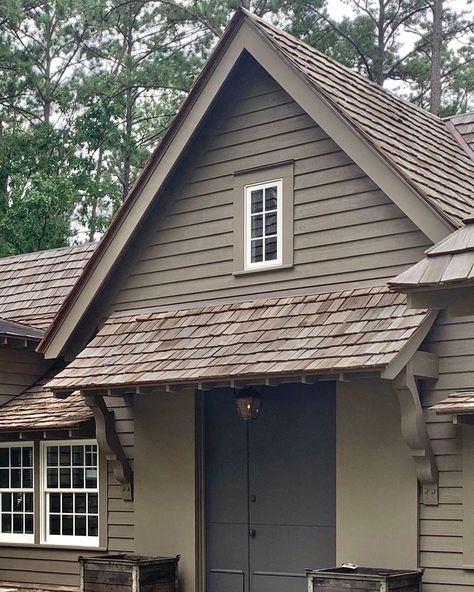 Becca Interiors on Instagram: “Gorgeous olive green exterior with cedar shingle rooflines at this lake house by @tsb_architecture #BeccaInteriors” Brown Shingles House Colors, Brown Roof House Colors, Shingle House Exterior, House Color Ideas, Brown Roof Houses, Olive Green Exterior, Cedar Shingle Siding, Exterior Siding Colors, Cedar Shingle