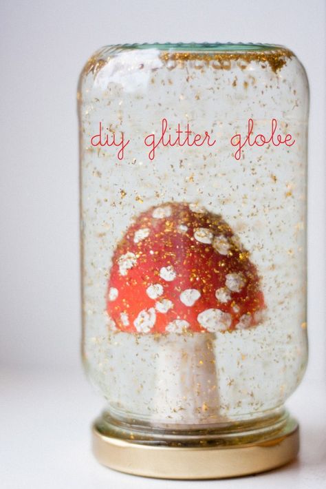 diy glitter snow globes toadstool Jam Jar Wedding, Hadiah Diy, Glitter Globes, Snow Wedding, White Mushroom, Diy Snow Globe, Diy Glitter, Whimsical Wonderland, Whimsical Wonderland Weddings