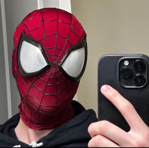 Mask Concept Art, Spiderman Andrew, Mask Concept, Sasuke Sharingan, Dc Costumes, Spiderman Mask, Spiderman Suits, Spiderman Drawing, Deadpool And Spiderman