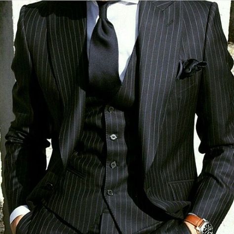 Winter Black Tie Tuxedo Suits, Semi-formal Tuxedo, Elegant Winter Three-piece Suit For Groom, Elegant Groom Suits For Winter, Elegant Winter Suits For Groom, Luxury Groom Suits For Winter, Winter Three-piece Suit For Groom, Luxury Winter Suits For Groom, Luxury Winter Groom Suit