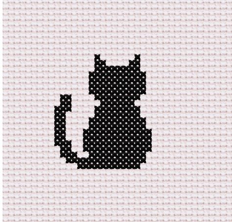 "Black Cat, Easy Cross Stitch Pattern  Looking for a thoughtful and personalized gift for a fellow cat lover or craft enthusiast? Look no further! This pattern is an ideal present that shows you put heart into your gift. Use your finished masterpiece to create a one-of-a-kind card or frame it as a beautiful keepsake. The recipient will be touched by your creativity and thoughtfulness! Aida: 14 count ( 5,5 per cm) Pattern Size: 17 x 20 stitches Finished Size: 1.2 x 1.4 inches ( 3 x 4 cm ) Fabric Cute Cross Stitch Ideas, Black Cross Stitch Patterns, Hama Bead Cat Pattern, Cross Stitch Simple Pattern, Cross Stitch Ideas Easy, Cross Stitch Template, Easy Cross Stitch Patterns For Beginners Free, Easy Free Cross Stitch Patterns, Cross Stitch Patterns Simple