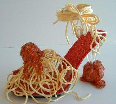 spaghetti shoes? right, mmmmm getting hungry just looking at these beauties Wierd Shoes, Crazy Heels, Quirky Shoes, Funny Shoes, High Heels Classy, Creative Shoes, Ugly Shoes, Funky Shoes, Heels Classy