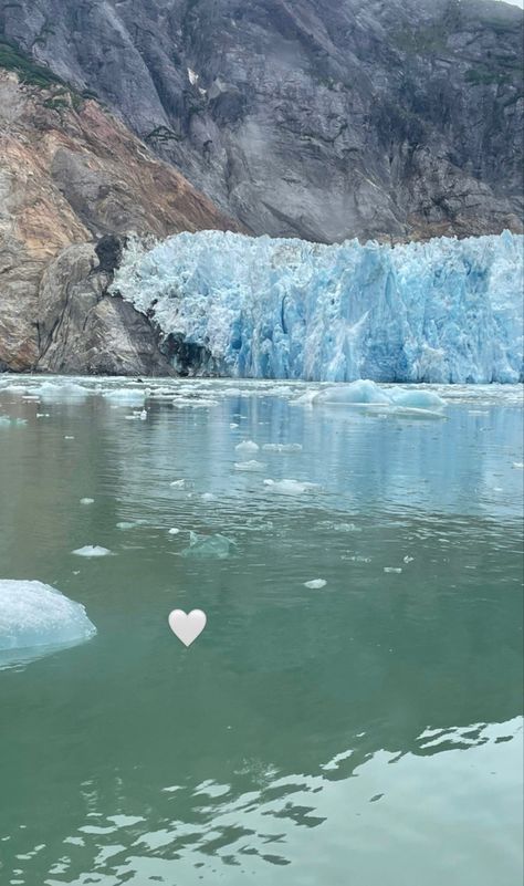 Alaska Cruise Pictures, Alaska Travel Aesthetic, Alaska Instagram Pics, Alaska Cruise Aesthetic, Alaska Aesthetic Summer, Ice Water Aesthetic, Glacier Aesthetic, Alaska Trips, Aesthetic Alaska