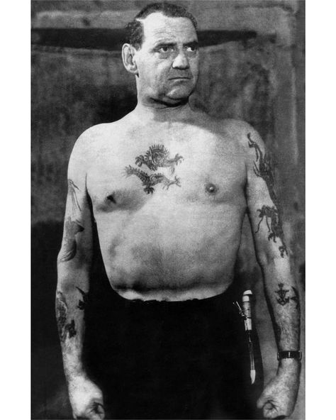 Historical Pix 📷 on Instagram: “1951. King Frederick IX of Denmark showing off his collection of tattoos.  #FrederickIX #king #Denmark #tattoo #historyinpictures…” Ix Tattoo, Denmark Tattoo, Floral Back Tattoos, S Tattoos, Prince Frederik Of Denmark, M Tattoos, Tattoo People, Tattoo Now, Weird Tattoos