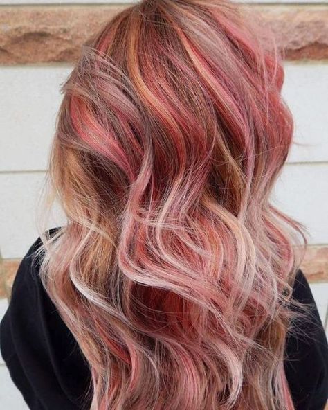 Pink And Blonde Highlights For Brown Hair Pink Hair Highlights, Coral Hair, Underlights Hair, Pastel Pink Hair, Black Hair With Highlights, Hair Color Pink, Looks Party, Brown Hair With Highlights, Red Hair Color