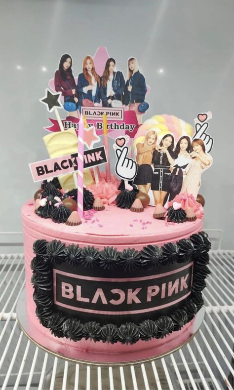 Black Pink Cake Design, Pink Theme Cake, Black Pink Cake, Pink Cake Design, Blackpink Cake, Welcome To My Kitchen, 8th Birthday Cake, Cake Cute, Girly Cakes