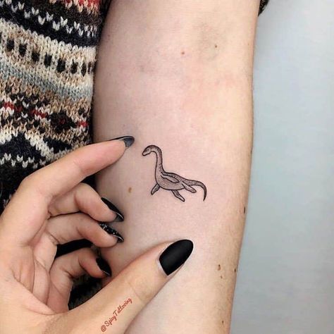 50+ Animal Tattoos That Will Inspire You To Get Inked - Lovely Animals World Cute And Simple Tattoos, Simple Tattoos Ideas, Tattoos Ideas For Women, Small Animal Tattoos, Cute Tattoos With Meaning, Tattoos For Women Small Meaningful, Dinosaur Tattoo, Tattoo Diy, Shape Tattoo