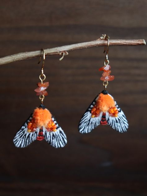 Orange beaded moth earrings, handmade earrings, embroidery jewelry, moth jewelry, unique boho earrings. nature lovers gift, butterfly earrings Moth Bead Pattern, Moth Beaded Earrings, Polymer Clay Moth Earrings, Lunar Moth Earrings, Etsy Embroidery, Jewelry Making Business, Beaded Moth Brooch, Beaded Earrings Diy, Felt Patterns